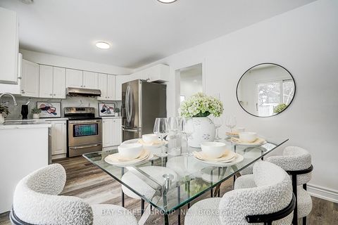 Photo 10 at 224 Hollyberry Trail, Hillcrest Village, Toronto