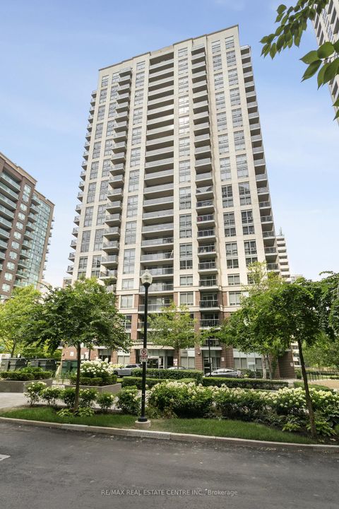 Photo 4 at 304 - 5 Michael Power Place, City Centre West, Toronto