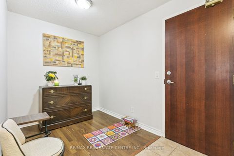 Photo 10 at 304 - 5 Michael Power Place, City Centre West, Toronto