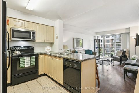 Photo 14 at 304 - 5 Michael Power Place, City Centre West, Toronto