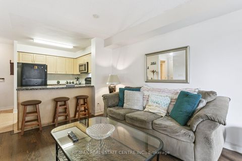 Photo 25 at 304 - 5 Michael Power Place, City Centre West, Toronto