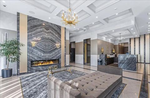 Photo 2 at 404 - 20 Gatineau Drive, Beverley Glen, Vaughan