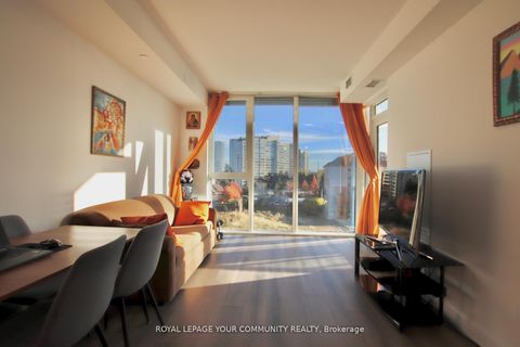 Photo 5 at 404 - 20 Gatineau Drive, Beverley Glen, Vaughan