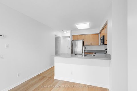 Photo 5 at 2306 - 30 Harrison Garden Boulevard, Willowdale East, Toronto