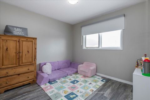 Photo 12 at 193 Pickett Crescent, Painswick North, Barrie