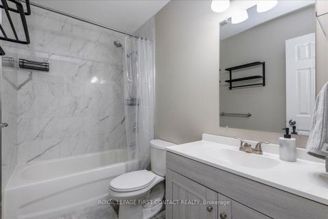 Photo 13 at 193 Pickett Crescent, Painswick North, Barrie