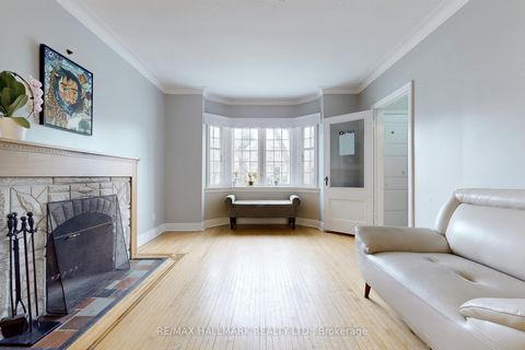 Photo 3 at 290 Laird Drive, Leaside, Toronto