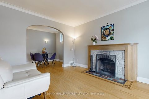 Photo 8 at 290 Laird Drive, Leaside, Toronto