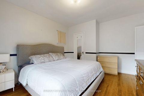 Photo 18 at 290 Laird Drive, Leaside, Toronto