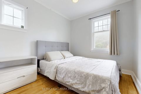 Photo 19 at 290 Laird Drive, Leaside, Toronto