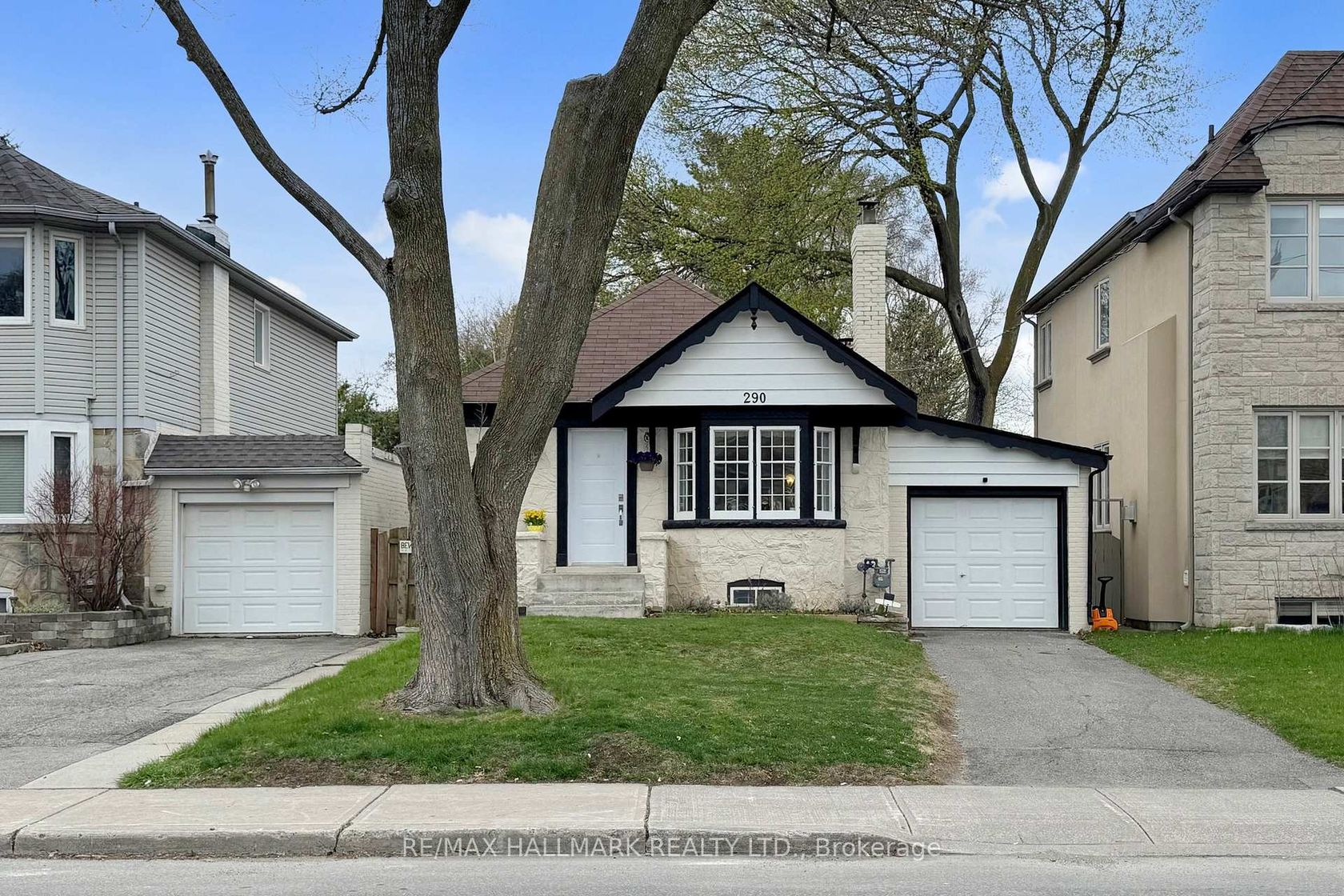 290 Laird Drive, Leaside, Toronto 