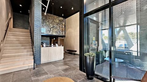 Photo 2 at 518 - 7 Smith Crescent, Queensway, Toronto