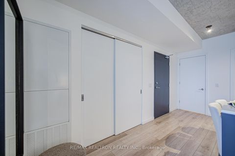 Photo 12 at 518 - 7 Smith Crescent, Queensway, Toronto