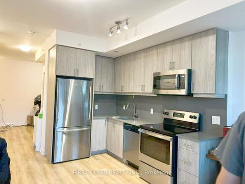 Photo 3 at 24 - 57 Finch Avenue W, Willowdale West, Toronto