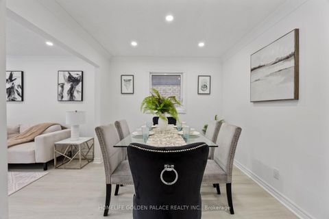 Photo 10 at 36 Moonlight Lane, Observatory, Richmond Hill