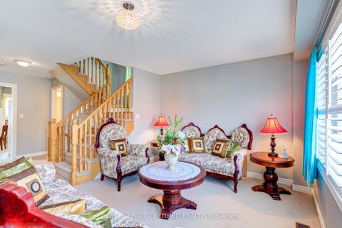 Photo 8 at 21 Polarlights Way, Rouge E11, Toronto