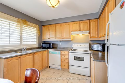 Photo 19 at 21 Polarlights Way, Rouge E11, Toronto