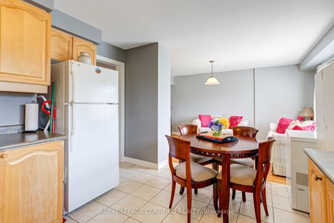 Photo 20 at 21 Polarlights Way, Rouge E11, Toronto