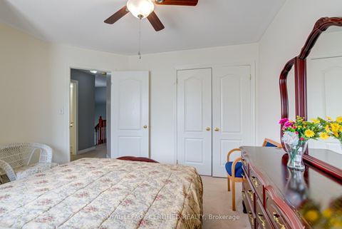 Photo 32 at 21 Polarlights Way, Rouge E11, Toronto