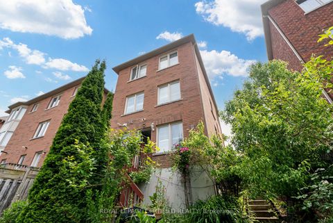 Photo 40 at 21 Polarlights Way, Rouge E11, Toronto