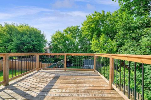 Photo 16 at 402 Olive Avenue, Central, Oshawa