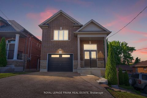 Photo 21 at 402 Olive Avenue, Central, Oshawa