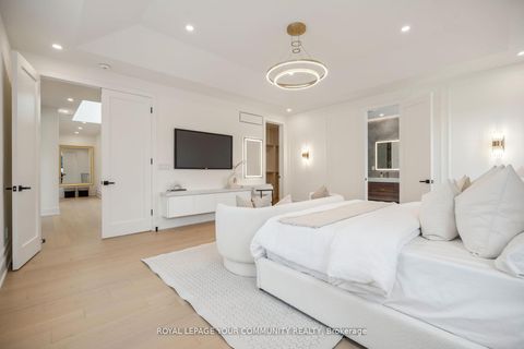 Photo 24 at 14 Ranwood Drive, Pelmo Park W4, Toronto