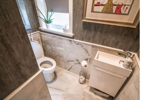 Photo 10 at 137 PARKVIEW Avenue, Willowdale East, Toronto