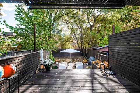 Photo 31 at 137 PARKVIEW Avenue, Willowdale East, Toronto