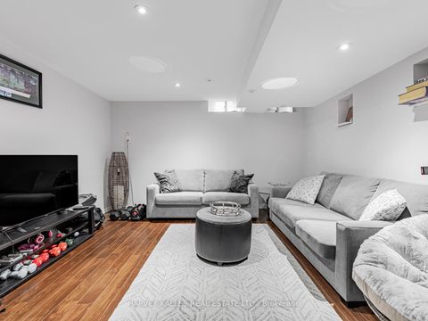 Photo 27 at 983 Roselawn Avenue, Belgravia, Toronto