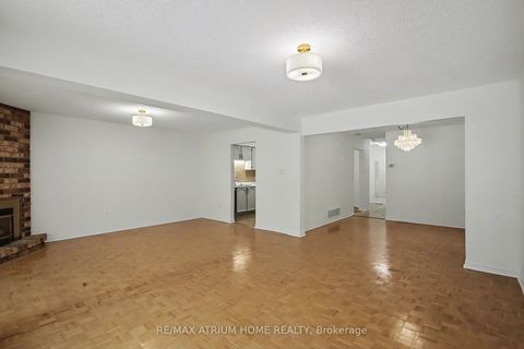 Photo 5 at 139 Esther Crescent, Yorkhill, Vaughan