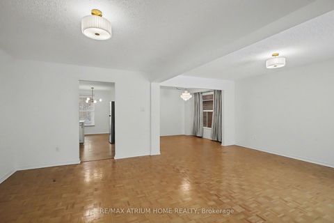 Photo 8 at 139 Esther Crescent, Yorkhill, Vaughan