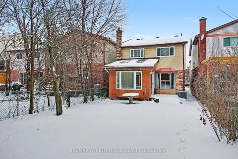 Photo 22 at 139 Esther Crescent, Yorkhill, Vaughan
