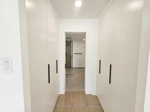 Photo 17 at 512 - 7460 Bathurst Street, Brownridge, Vaughan