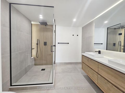 Photo 19 at 512 - 7460 Bathurst Street, Brownridge, Vaughan