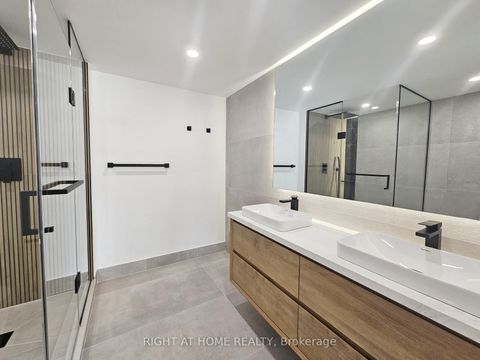 Photo 20 at 512 - 7460 Bathurst Street, Brownridge, Vaughan