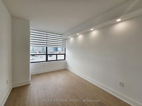 Photo 24 at 512 - 7460 Bathurst Street, Brownridge, Vaughan