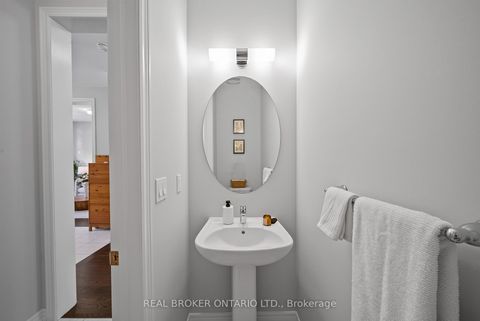 Photo 24 at 11 Howard Williams Court, Uxbridge