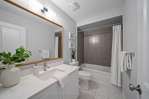 Photo 30 at 11 Howard Williams Court, Uxbridge