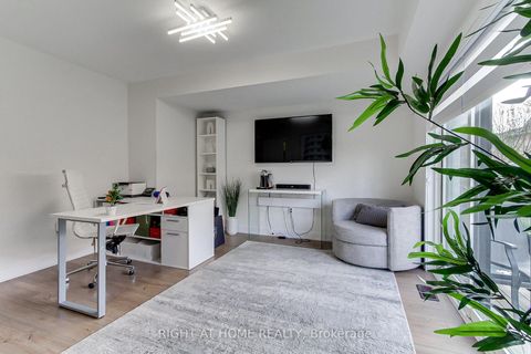 Photo 6 at 14 Pageant Avenue, Vellore Village, Vaughan