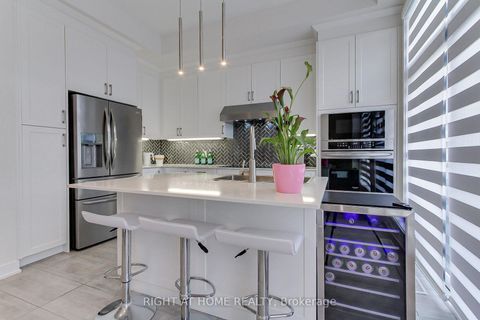 Photo 17 at 14 Pageant Avenue, Vellore Village, Vaughan