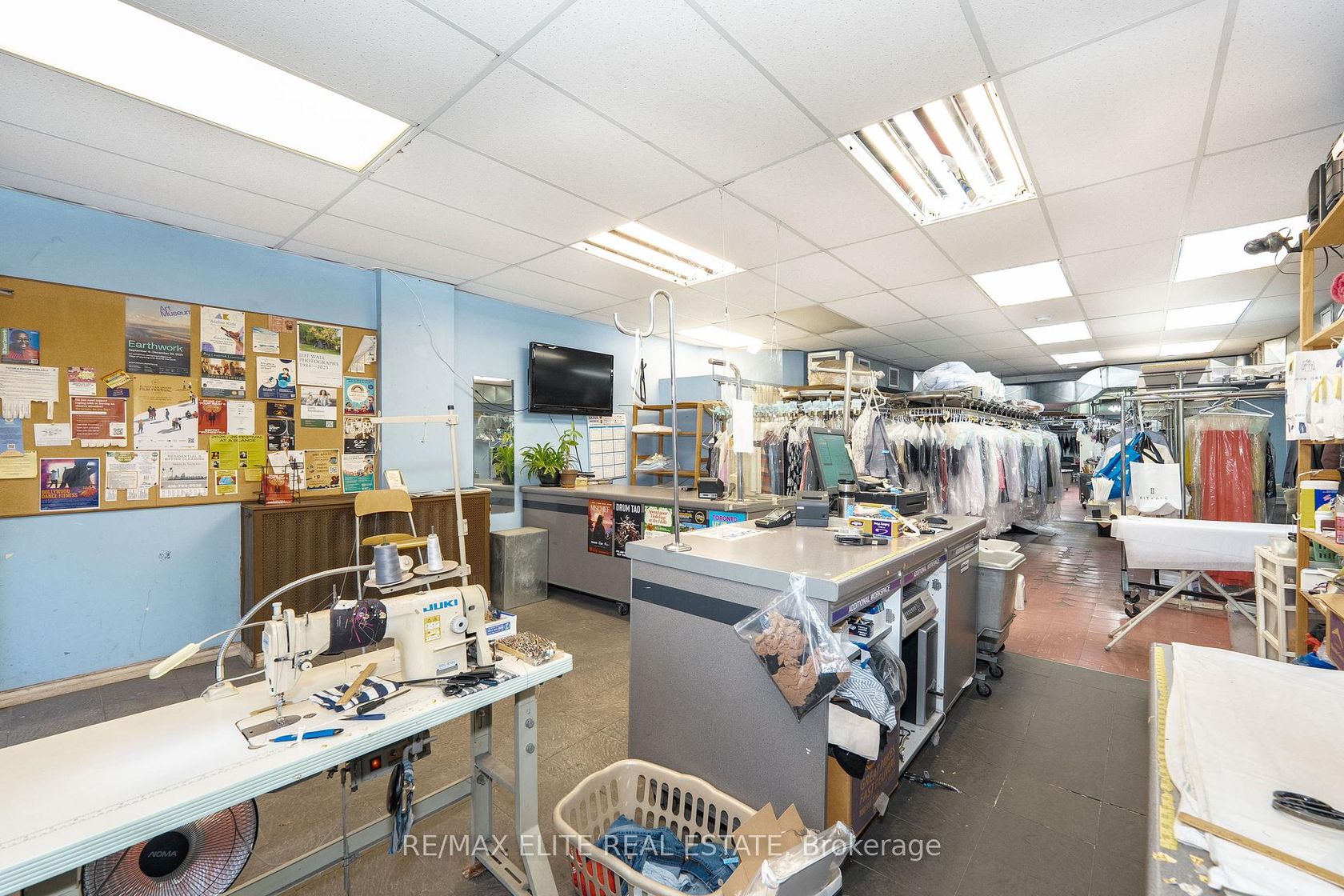 463 Bloor Street W, University, Toronto photo 2