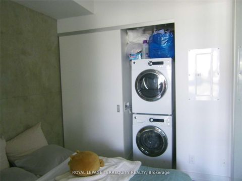 Photo 9 at 909 - 39 Brant Street, Waterfront Communities C1, Toronto