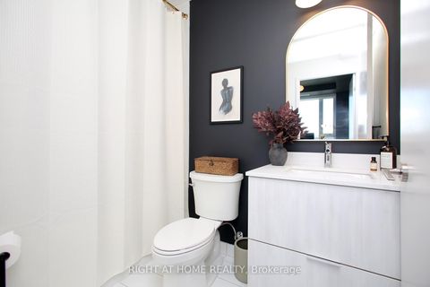 Photo 20 at 513 - 6 David Eyer Road, Rural Richmond Hill, Richmond Hill