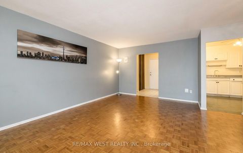 Photo 11 at 1509 - 85 Emmett Avenue, Mount Dennis, Toronto