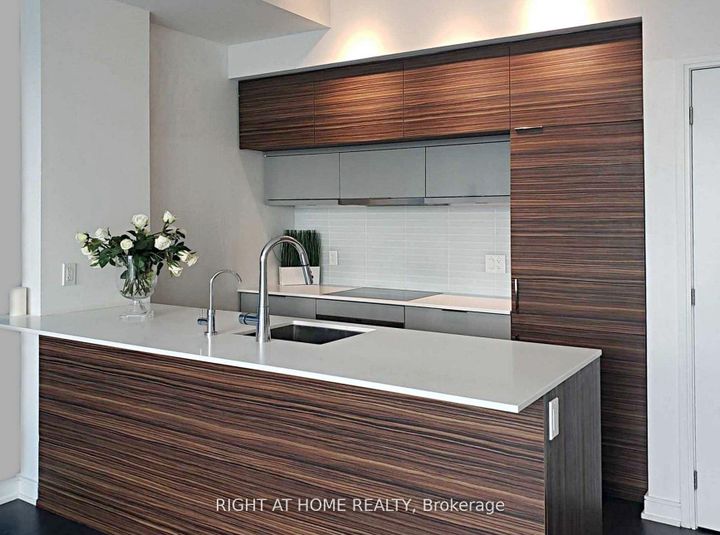 Photo 3 at 4707 - 88 Scott Street W, Yonge Corridor, Toronto