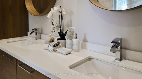 Photo 18 at 1 Dustan Crescent, East York, Toronto