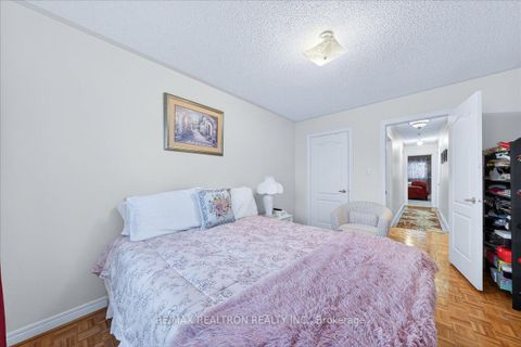 Photo 28 at 23 D'amato Crescent, Maple, Vaughan