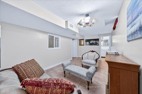 Photo 38 at 23 D'amato Crescent, Maple, Vaughan