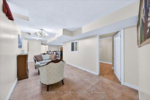 Photo 42 at 23 D'amato Crescent, Maple, Vaughan